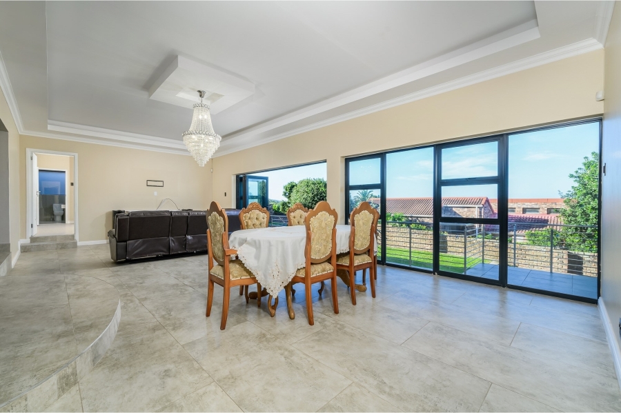 4 Bedroom Property for Sale in Blue Horizon Bay Eastern Cape